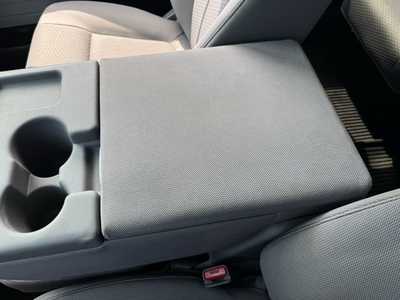 2013 Ford F150 Crew Cab, $12499. Photo 9