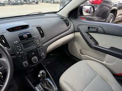 2011 Kia Forte, $5120. Photo 12