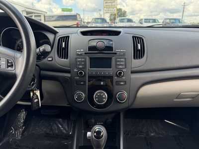 2011 Kia Forte, $5120. Photo 2