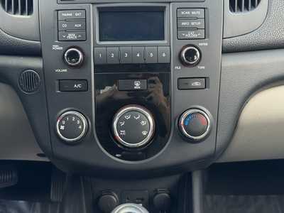 2011 Kia Forte, $5120. Photo 4