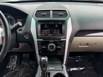 2014 Ford Explorer, $10497. Photo 2