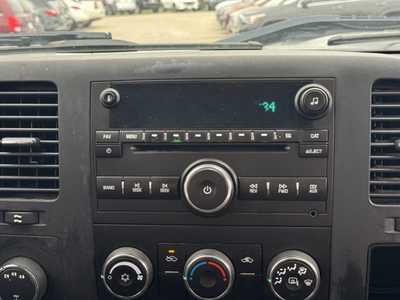 2014 Chevrolet 3500 Reg Cab, $15997. Photo 3