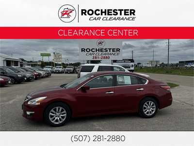 2014 Nissan Altima, $7800. Photo 1