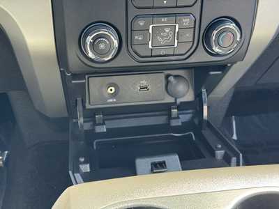 2014 Ford F150 Ext Cab, $17400. Photo 8
