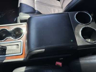 2015 Lincoln Navigator, $14990. Photo 11