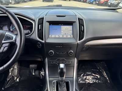 2016 Ford Edge, $11990. Photo 2