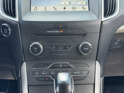 2016 Ford Edge, $11990. Photo 5
