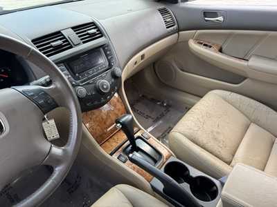 2003 Honda Accord, $4790. Photo 7