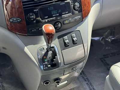 2005 Toyota Sienna, $5790. Photo 10