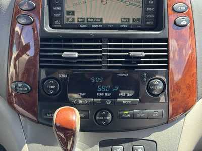 2005 Toyota Sienna, $5790. Photo 7