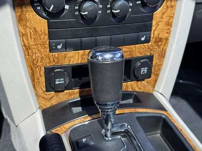 2010 Jeep Grand Cherokee, $6590. Photo 6