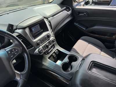 2015 Chevrolet Suburban, $14990. Photo 6