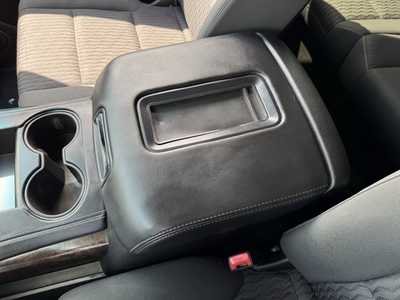 2015 Chevrolet Suburban, $14990. Photo 9