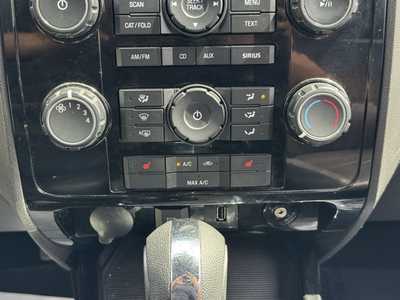 2012 Ford Escape, $5400. Photo 4