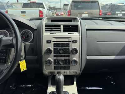 2012 Ford Escape, $5626. Photo 2