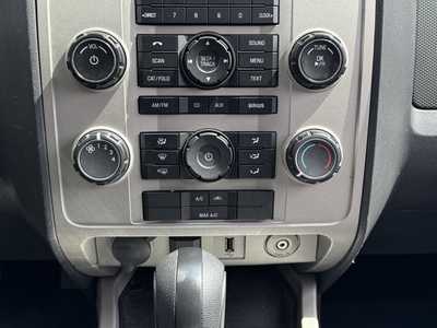 2012 Ford Escape, $5626. Photo 4
