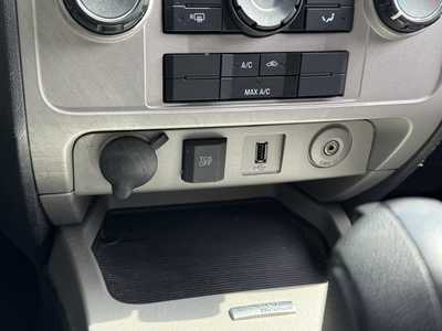 2012 Ford Escape, $5626. Photo 5