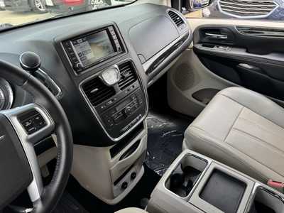 2012 Chrysler Town & Country, $7990. Photo 6