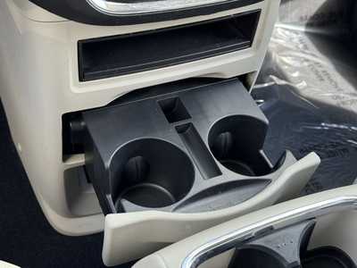 2012 Chrysler Town & Country, $7990. Photo 8