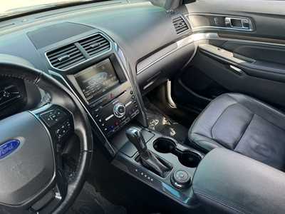2016 Ford Explorer, $13995. Photo 8
