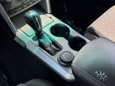 2015 Ford Explorer, $11490. Photo 8