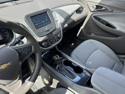 2016 Chevrolet Malibu, $11490. Photo 6