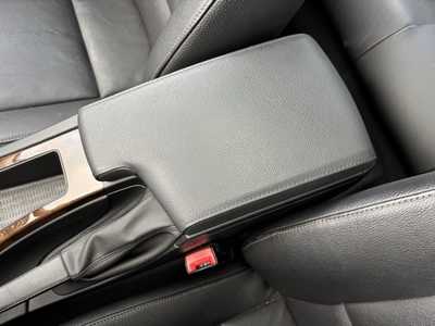 2011 BMW 3 Series, $10490. Photo 7