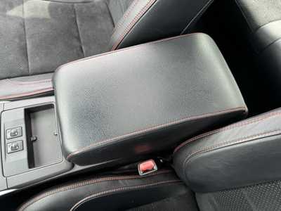 2015 Toyota Camry, $14000. Photo 12