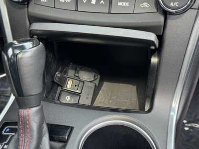 2015 Toyota Camry, $14000. Photo 7
