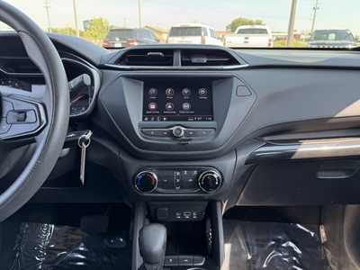 2021 Chevrolet TrailBlazer, $14790. Photo 2