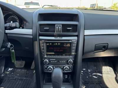 2009 Pontiac G8, $12000. Photo 2