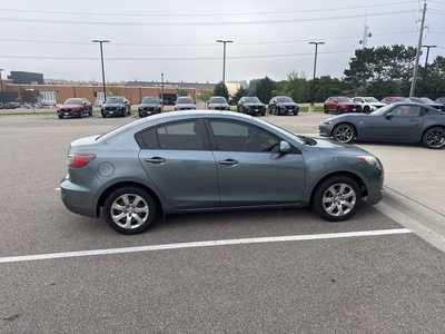 2013 Mazda Mazda3, $7789. Photo 2