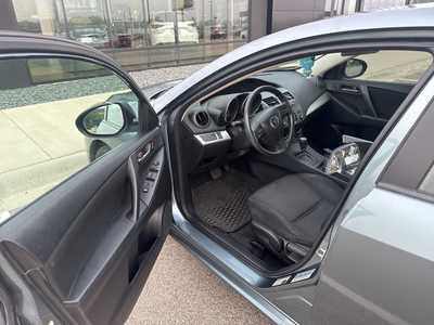 2013 Mazda Mazda3, $7789. Photo 4