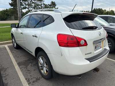2013 Nissan Rogue, $7349. Photo 3