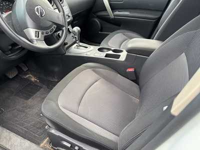 2013 Nissan Rogue, $7349. Photo 4