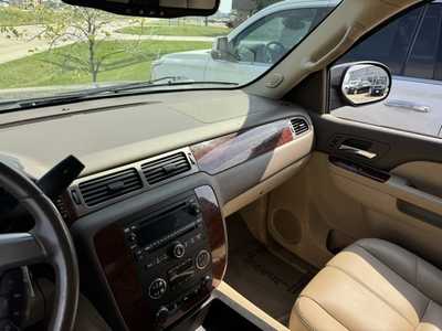 2014 Chevrolet Tahoe, $11490. Photo 11