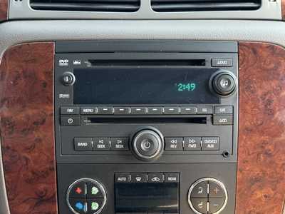 2014 Chevrolet Tahoe, $11490. Photo 3