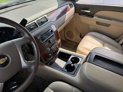 2014 Chevrolet Tahoe, $11490. Photo 5