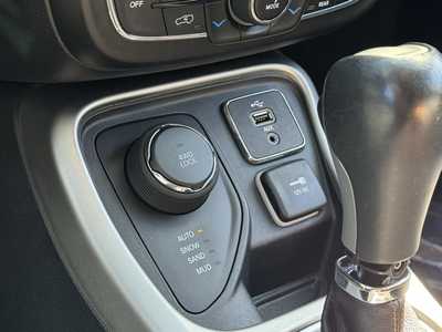 2018 Jeep Compass, $12990. Photo 6