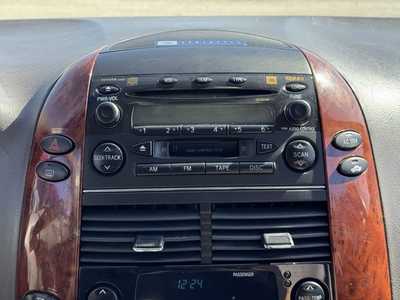 2005 Toyota Sienna, $6000. Photo 3