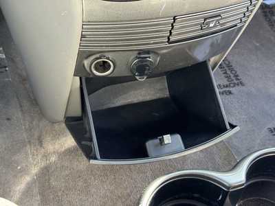 2005 Toyota Sienna, $6000. Photo 9