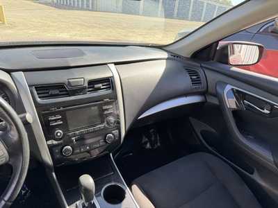 2014 Nissan Altima, $6290. Photo 12