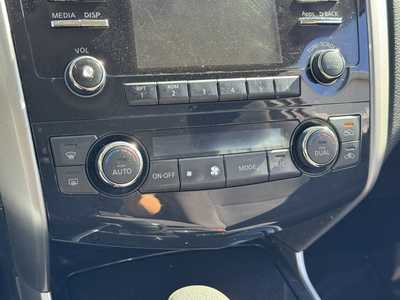 2014 Nissan Altima, $6290. Photo 5