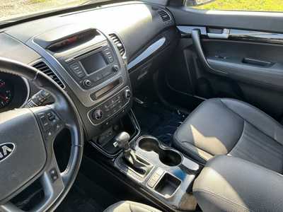 2015 Kia Sorento, $11999. Photo 6