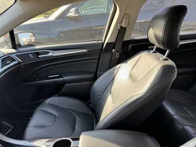 2016 Ford Fusion, $6490. Photo 10