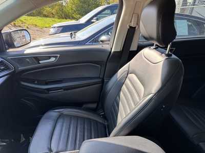 2017 Ford Edge, $8991. Photo 12