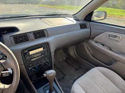 2001 Toyota Camry, $7990. Photo 11