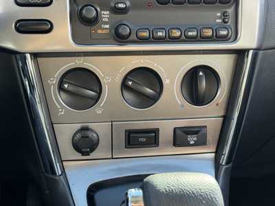 2007 Pontiac Vibe, $7999. Photo 4
