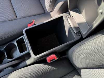 2007 Pontiac Vibe, $7999. Photo 8