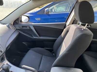 2011 Mazda Mazda3, $8999. Photo 12